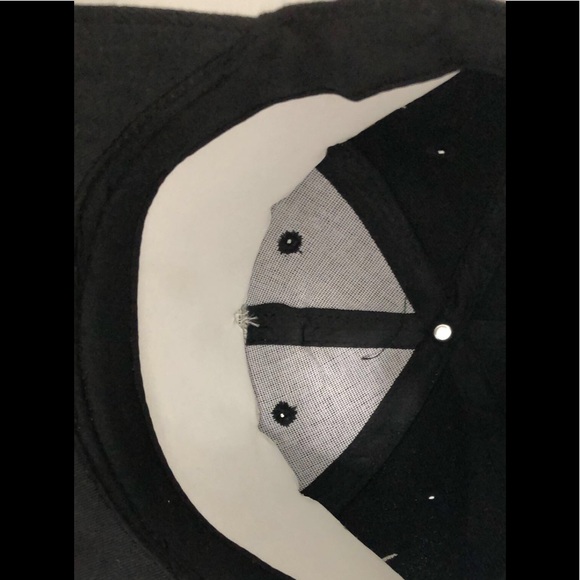 Bmw hat 🧢 - Picture 3 of 3